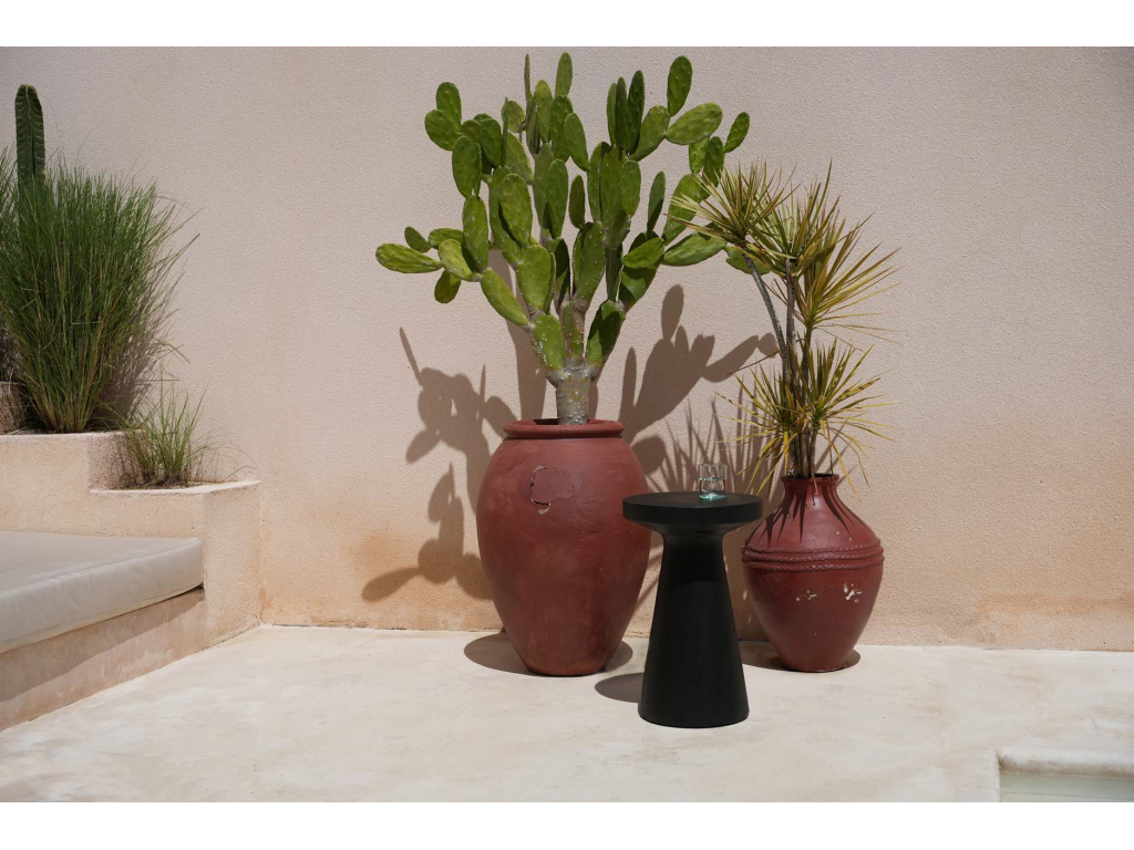 The Decohaute Side Table - Black BUUS41469