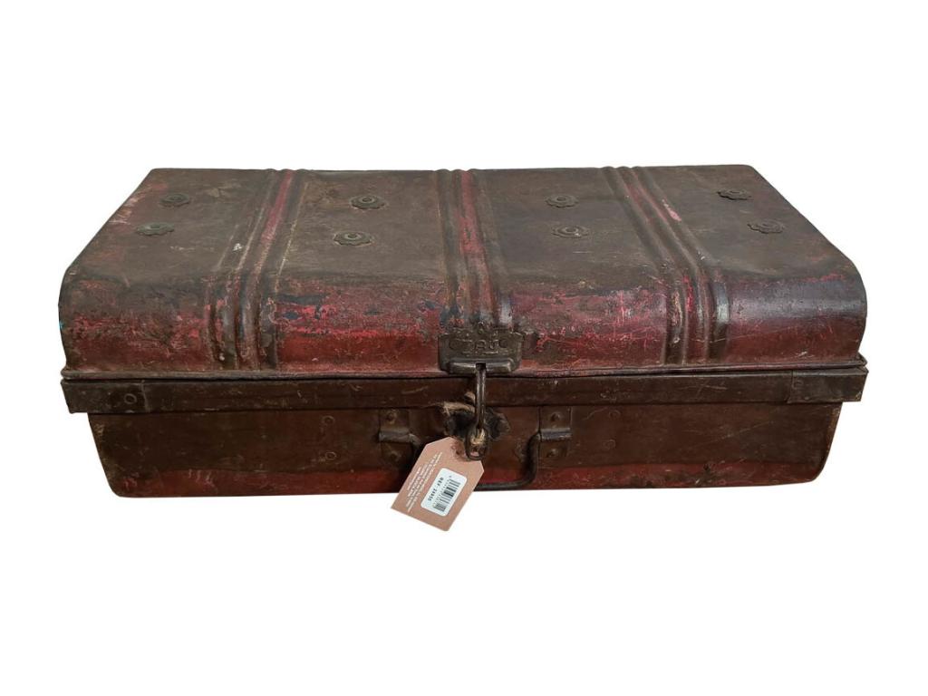 Brown metal suitcase 59x32x21h WIOR34493